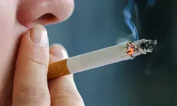 Lung Cancer Risk Drop After Quitting Smoking: సిగరెట్ మానేస్తే లంగ్ క్యాన్సర్ ముప్పు ఎప్పుడు తగ్గుతుంది? 15 ఏళ్ల వరకు శరీరంలో జరిగే మార్పులివే..