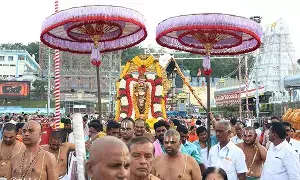 Tirumala: తిరుమలలో కన్నులపండువగా భాగ్ సవారి ఉత్సవం Tirumala: తిరుమలలో కన్నులపండువగా భాగ్ సవారి ఉత్సవం