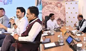 Nara Lokesh: ఉద్యోగాల కల్పనే లక్ష్యం.. పెట్టుబడులకు ఏపీకి ఆహ్వానం: నారా లోకేశ్ Nara Lokesh: ఉద్యోగాల కల్పనే లక్ష్యం.. పెట్టుబడులకు ఏపీకి ఆహ్వానం: నారా లోకేశ్