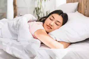 6 Hours of Sleep Enough for Good Health: ఆరోగ్యానికి 6 గంటల నిద్ర సరిపోతుందా? ఏ వయసు వారికి ఎంత నిద్ర అవసరం? 6 Hours of Sleep Enough for Good Health: ఆరోగ్యానికి 6 గంటల నిద్ర సరిపోతుందా? ఏ వయసు వారికి ఎంత నిద్ర అవసరం?