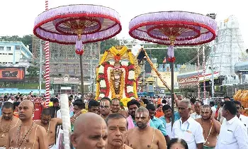 Tirumala: తిరుమలలో కన్నులపండువగా భాగ్ సవారి ఉత్సవం Tirumala: తిరుమలలో కన్నులపండువగా భాగ్ సవారి ఉత్సవం