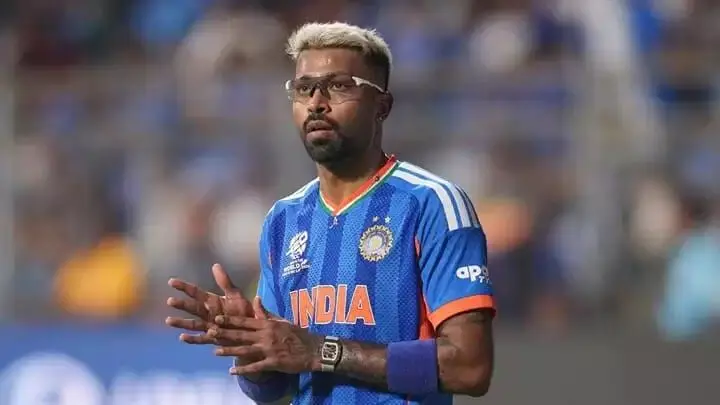 Hardik Pandya: హార్దిక్ పాండ్యా రీఎంట్రీకి మళ్లీ బ్రేక్.. తీవ్రమైన నొప్పితో ఆస్ట్రేలియా A సిరీస్ నుంచి ఔట్? Hardik Pandya: హార్దిక్ పాండ్యా రీఎంట్రీకి మళ్లీ బ్రేక్.. తీవ్రమైన నొప్పితో ఆస్ట్రేలియా A సిరీస్ నుంచి ఔట్?