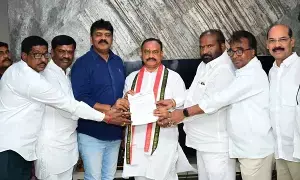Telangana RTC Union Elections: ఆర్టీసీ ఎన్నికల్లో టీడబ్ల్యూయూకు కాంగ్రెస్ పూర్తి మద్దతు Telangana RTC Union Elections: ఆర్టీసీ ఎన్నికల్లో టీడబ్ల్యూయూకు కాంగ్రెస్ పూర్తి మద్దతు