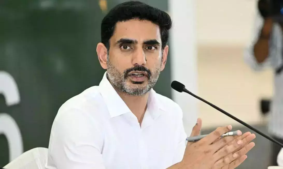 Nara Lokesh: మంగళగిరిలో 372 మందికి ఇంటి పట్టాలు పంపిణీ.. 80 శాతం సమస్య పరిష్కారం: మంత్రి నారా లోకేశ్ Nara Lokesh: మంగళగిరిలో 372 మందికి ఇంటి పట్టాలు పంపిణీ.. 80 శాతం సమస్య పరిష్కారం: మంత్రి నారా లోకేశ్