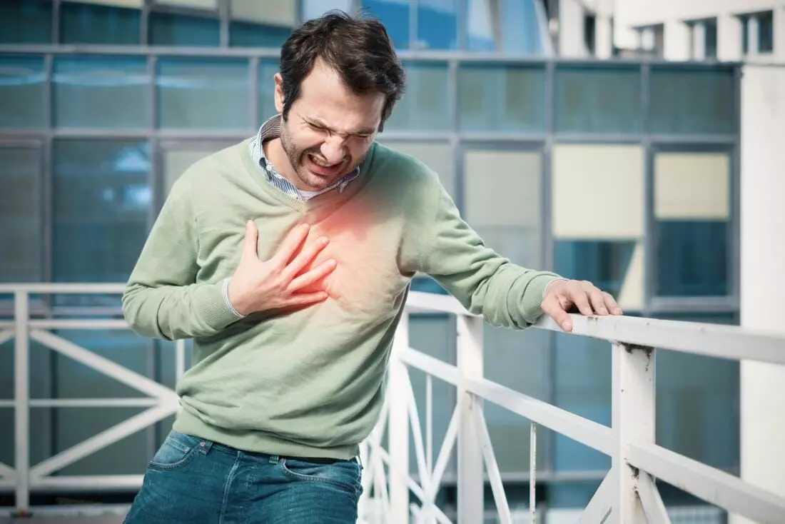 Heart Attack: కొలెస్ట్రాల్ నార్మల్గా ఉన్నా గుండెపోటు రావచ్చు.. ఈ 5 అలవాట్లే అసలైన సైలెంట్ కిల్లర్స్ Heart Attack: కొలెస్ట్రాల్ నార్మల్గా ఉన్నా గుండెపోటు రావచ్చు.. ఈ 5 అలవాట్లే అసలైన సైలెంట్ కిల్లర్స్
