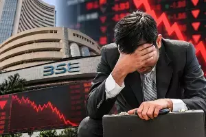 Stock Market: స్టాక్ మార్కెట్లో భారీ పతనం.. వరుసగా రెండో రోజు కుప్పకూలిన సెన్సెక్స్, నిఫ్టి సూచీలు Stock Market: స్టాక్ మార్కెట్లో భారీ పతనం.. వరుసగా రెండో రోజు కుప్పకూలిన సెన్సెక్స్, నిఫ్టి సూచీలు