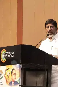 Bhatti Vikramarka: ఖర్గే అవమానం దళితుల ఆత్మగౌరవానికి గాయం: భట్టి Bhatti Vikramarka: ఖర్గే అవమానం దళితుల ఆత్మగౌరవానికి గాయం: భట్టి