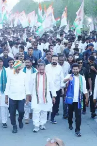 CM Revanth Reddy: సిరిసిల్లలో సీఎం రేవంత్ పాదయాత్రకు భారీ స్వాగతం.. రూ.345 కోట్ల అభివృద్ధి పనులకు శ్రీకారం CM Revanth Reddy: సిరిసిల్లలో సీఎం రేవంత్ పాదయాత్రకు భారీ స్వాగతం.. రూ.345 కోట్ల అభివృద్ధి పనులకు శ్రీకారం