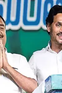 Liquor Transport Scam: మద్యం రవాణా కుంభకోణం: ఎర్రచందనం స్మగ్లర్ విజయానందరెడ్డికి ఈడీ సమన్లు – నేడు విచారణ Liquor Transport Scam: మద్యం రవాణా కుంభకోణం: ఎర్రచందనం స్మగ్లర్ విజయానందరెడ్డికి ఈడీ సమన్లు – నేడు విచారణ