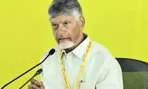 Chandrababu: బీసీ రిజర్వేషన్లను అడ్డుకుంటారా? సుప్రీంకోర్టులో తేల్చుకుంటాం: చంద్రబాబు Chandrababu: బీసీ రిజర్వేషన్లను అడ్డుకుంటారా? సుప్రీంకోర్టులో తేల్చుకుంటాం: చంద్రబాబు
