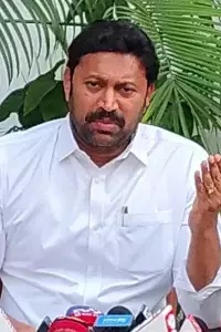 Viveka Murder Case:  వివేకా హత్య కేసు: రూ.40 కోట్ల డీల్‌పై ఈడీ వేట.. వైకాపా ఎంపీ అవినాష్‌రెడ్డికి నోటీసులు