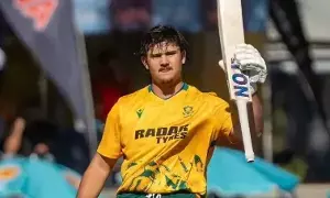 Lhuan-dre Pretorius: టీ20లో క్రిస్‌ గేల్‌ రికార్డు బద్దలు.. దక్షిణాఫ్రికా యువ బ్యాటర్‌ సంచలనం