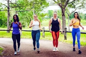 Daily Walking Can Boost Your Health: రోజూ నడకతోనే ఆరోగ్య ప్రయోజనాలు.. వారానికి 150 నిమిషాలు వ్యాయామం Daily Walking Can Boost Your Health: రోజూ నడకతోనే ఆరోగ్య ప్రయోజనాలు.. వారానికి 150 నిమిషాలు వ్యాయామం