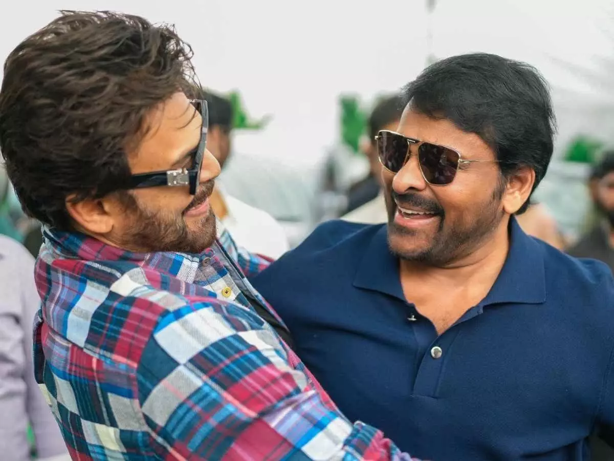 Sankranti 2027 Release Race: సంక్రాంతి 2027 రిలీజ్లకే వెంకటేష్, చిరంజీవి ప్రాధాన్యత.. ఇతర సినిమాలపై సందిగ్ధత! Sankranti 2027 Release Race: సంక్రాంతి 2027 రిలీజ్లకే వెంకటేష్, చిరంజీవి ప్రాధాన్యత.. ఇతర సినిమాలపై సందిగ్ధత!