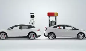 Hybrid Vs EV Pricing: ఈవీ కార్ల కంటే హ్యాబ్రిడ్ కార్లు ప్రియం.. అసలు దేనికి అంత రేటు? Hybrid Vs EV Pricing: ఈవీ కార్ల కంటే హ్యాబ్రిడ్ కార్లు ప్రియం.. అసలు దేనికి అంత రేటు?