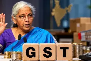 GST 2.0: వ్యాపారులకు ఊరట.. జీఎస్టీ 2.0 కింద సంచలన మార్పులు GST 2.0: వ్యాపారులకు ఊరట.. జీఎస్టీ 2.0 కింద సంచలన మార్పులు