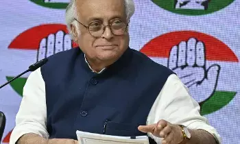Congress: సీఈసీ జ్ఞానేశ్‌కుమార్‌ రాజీనామా చేయాలి.. దేశానికి భారంగా మారారు: కాంగ్రెస్