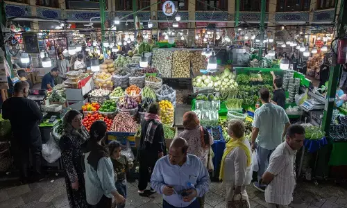 Iran’s Economic Crisis: ఇరాన్ ఆర్థిక సంక్షోభం: దేశ చరిత్రలో అత్యంత క్లిష్ట దశ అని హెచ్చరించిన భద్రతా అధికారి Iran’s Economic Crisis: ఇరాన్ ఆర్థిక సంక్షోభం: దేశ చరిత్రలో అత్యంత క్లిష్ట దశ అని హెచ్చరించిన భద్రతా అధికారి