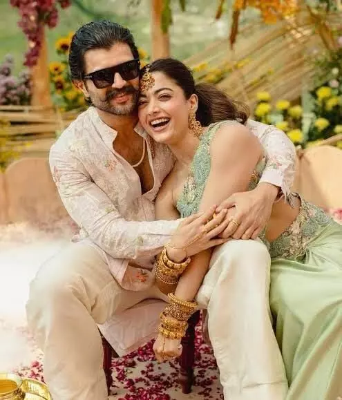 Vijay-Rashmika: మా ప్రేమ గాసిప్పుల కోసం కాదు.. సీక్రెట్ రిలేషన్షిప్పై విజయ్-రష్మిక ఓపెన్ కామెంట్స్.. Vijay-Rashmika: మా ప్రేమ గాసిప్పుల కోసం కాదు.. సీక్రెట్ రిలేషన్షిప్పై విజయ్-రష్మిక ఓపెన్ కామెంట్స్..