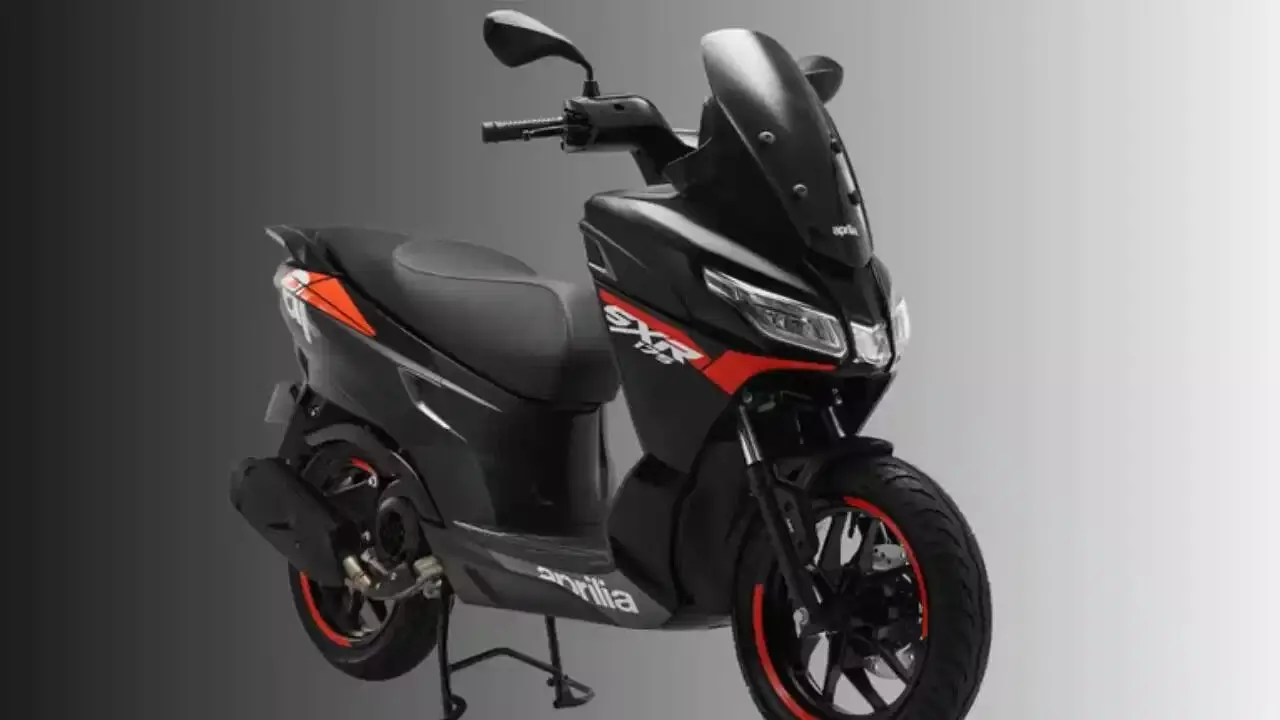 Aprilia: అప్రిలియా కొత్త అవతారం.. రోడ్డు మీద వెళ్తుంటే అందరి చూపులు దీనిపైనే! Aprilia: అప్రిలియా కొత్త అవతారం.. రోడ్డు మీద వెళ్తుంటే అందరి చూపులు దీనిపైనే!