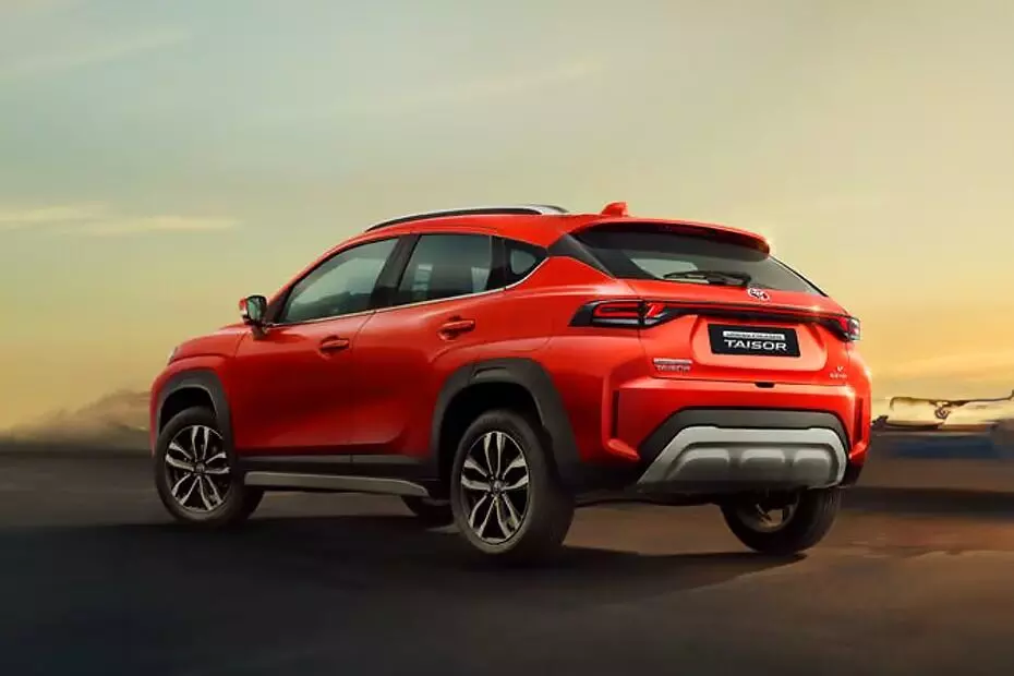 Hybrid Cars: ఛార్జింగ్ టెన్షన్ గుడ్బై.. మార్కెట్లోకి బడ్జెట్ ధరలోనే అదిరిపోయే హైబ్రిడ్ కార్లు Hybrid Cars: ఛార్జింగ్ టెన్షన్ గుడ్బై.. మార్కెట్లోకి బడ్జెట్ ధరలోనే అదిరిపోయే హైబ్రిడ్ కార్లు