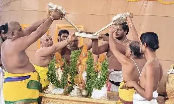 Sri Prasanna Venkateswara Swamy: అప్పలాయగుంటలో శాస్త్రోక్తంగా పవిత్రోత్సవాలు ప్రారంభం Sri Prasanna Venkateswara Swamy: అప్పలాయగుంటలో శాస్త్రోక్తంగా పవిత్రోత్సవాలు ప్రారంభం
