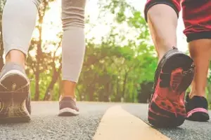 Better Blood Sugar Control: షుగర్ కంట్రోల్ కావాలంటే రోజుకు ఎంతసేపు నడవాలి? నిపుణులు సూచిస్తున్న సరైన పద్ధతి ఇదే.. Better Blood Sugar Control: షుగర్ కంట్రోల్ కావాలంటే రోజుకు ఎంతసేపు నడవాలి? నిపుణులు సూచిస్తున్న సరైన పద్ధతి ఇదే..