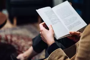 Habit of Reading: పుస్తకం చదివే అలవాటు ఉందా? స్ట్రెస్ తగ్గించుకోవడానికి ఇదో మంచి మార్గం! Habit of Reading: పుస్తకం చదివే అలవాటు ఉందా? స్ట్రెస్ తగ్గించుకోవడానికి ఇదో మంచి మార్గం!
