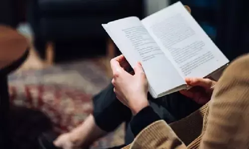 Habit of Reading: పుస్తకం చదివే అలవాటు ఉందా? స్ట్రెస్ తగ్గించుకోవడానికి ఇదో మంచి మార్గం! Habit of Reading: పుస్తకం చదివే అలవాటు ఉందా? స్ట్రెస్ తగ్గించుకోవడానికి ఇదో మంచి మార్గం!