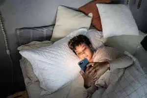 Avoid These Habits at Night: రాత్రి ఈ అలవాట్లకు దూరంగా ఉండండి.. ఎందుకంటే? Avoid These Habits at Night: రాత్రి ఈ అలవాట్లకు దూరంగా ఉండండి.. ఎందుకంటే?