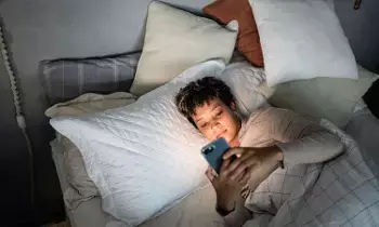 Avoid These Habits at Night: రాత్రి ఈ అలవాట్లకు దూరంగా ఉండండి.. ఎందుకంటే?