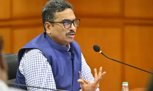 Chief Secretary Sanjay Jaju: ప్రభుత్వ అనుమతులన్నీ డిజిటల్లోనే.. సీఎస్ సంజయ్ జాజు ఆదేశాలు Chief Secretary Sanjay Jaju: ప్రభుత్వ అనుమతులన్నీ డిజిటల్లోనే.. సీఎస్ సంజయ్ జాజు ఆదేశాలు