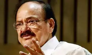 Venkaiah Naidu: ఓట్ల తొలగింపు ఆరోపణలు అపోహే.. రాజ్యాంగ సంస్థలను వీధుల్లోకి లాగొద్దు: వెంకయ్య నాయుడు Venkaiah Naidu: ఓట్ల తొలగింపు ఆరోపణలు అపోహే.. రాజ్యాంగ సంస్థలను వీధుల్లోకి లాగొద్దు: వెంకయ్య నాయుడు