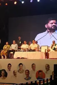 CM Revanth Reddy: సీఈసీ తీరుపై రేవంత్రెడ్డి ఆగ్రహం.. గోవా డ్రగ్స్, భూ మాఫియాకు అడ్డాగా మారిందని వ్యాఖ్య CM Revanth Reddy: సీఈసీ తీరుపై రేవంత్రెడ్డి ఆగ్రహం.. గోవా డ్రగ్స్, భూ మాఫియాకు అడ్డాగా మారిందని వ్యాఖ్య