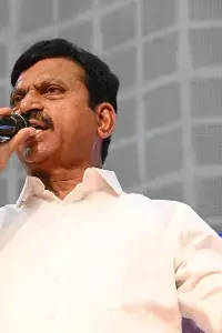 Minister Ponguleti Srinivasa Reddy: ఎల్ నినో ప్రభావం నుంచి రాష్ట్రాన్ని కాపాడేందుకు కేంద్రం నుంచి ప్రత్యేక ఆర్థిక ప్యాకేజీ కోరనున్న తెలంగాణ: మంత్రి పొంగులేటి శ్రీనివాస్ రెడ్డి Minister Ponguleti Srinivasa Reddy: ఎల్ నినో ప్రభావం నుంచి రాష్ట్రాన్ని కాపాడేందుకు కేంద్రం నుంచి ప్రత్యేక ఆర్థిక ప్యాకేజీ కోరనున్న తెలంగాణ: మంత్రి పొంగులేటి శ్రీనివాస్ రెడ్డి