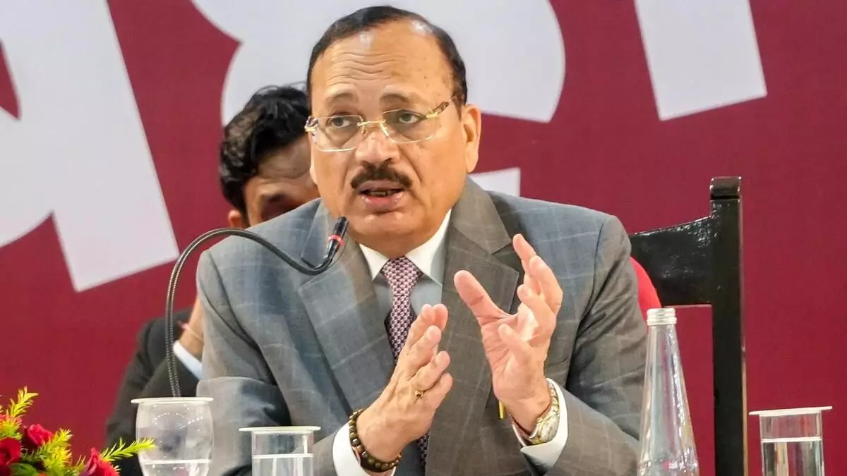 CJI Surya Kant: సీజేఐ సూర్యకాంత్తో భేటీకి ఇండియా కూటమి నేతల విజ్ఞప్తి .. కారణాలు వెల్లడిస్తూ నిరాకరణ CJI Surya Kant: సీజేఐ సూర్యకాంత్తో భేటీకి ఇండియా కూటమి నేతల విజ్ఞప్తి .. కారణాలు వెల్లడిస్తూ నిరాకరణ
