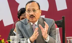 CJI Surya Kant: సీజేఐ సూర్యకాంత్తో భేటీకి ఇండియా కూటమి నేతల విజ్ఞప్తి .. కారణాలు వెల్లడిస్తూ నిరాకరణ CJI Surya Kant: సీజేఐ సూర్యకాంత్తో భేటీకి ఇండియా కూటమి నేతల విజ్ఞప్తి .. కారణాలు వెల్లడిస్తూ నిరాకరణ