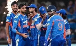 Team India: హోరాహోరీ పోరులో విండీస్పై టీమిండియా థ్రిల్లింగ్ విక్టరీ Team India: హోరాహోరీ పోరులో విండీస్పై టీమిండియా థ్రిల్లింగ్ విక్టరీ