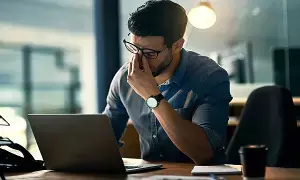 Spending Too Much Time in Front of Screens: స్క్రీన్ ముందు ఎక్కువ సమయం.. కళ్లకు ఇబ్బందులు తప్పవా? Spending Too Much Time in Front of Screens: స్క్రీన్ ముందు ఎక్కువ సమయం.. కళ్లకు ఇబ్బందులు తప్పవా?