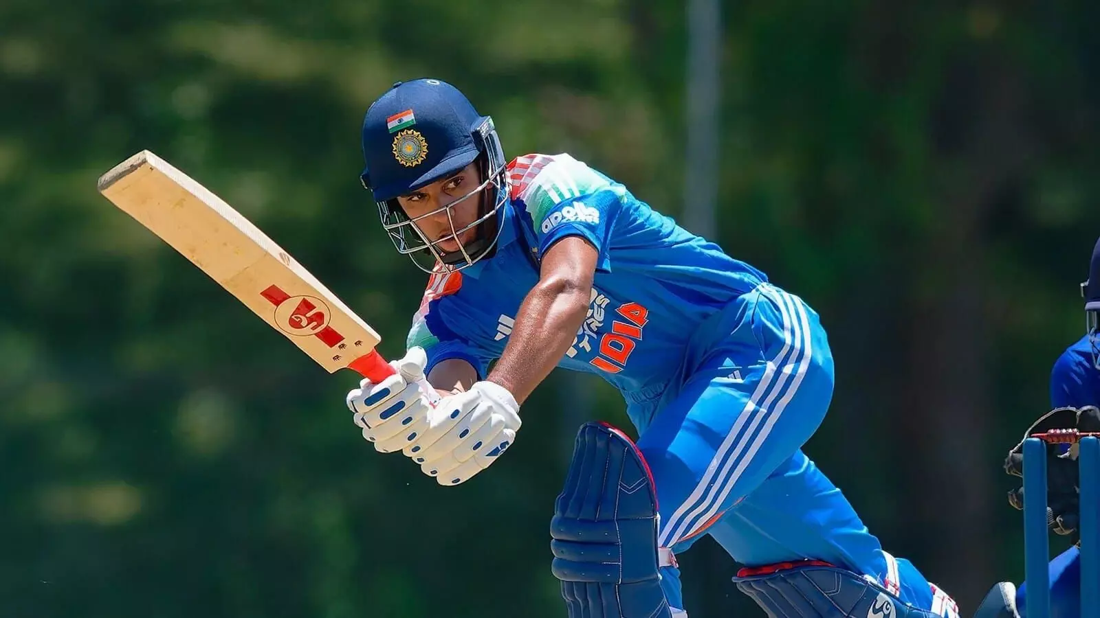 Vinoo Mankad Trophy: వీనూ మన్కడ్ ట్రోఫీ.. సెహ్వాగ్ కొడుకుపై ద్రవిడ్ కొడుకు విధ్వంసం.. 41 బంతుల్లోనే 85 రన్స్ బాదిన అన్వయ్.. Vinoo Mankad Trophy: వీనూ మన్కడ్ ట్రోఫీ.. సెహ్వాగ్ కొడుకుపై ద్రవిడ్ కొడుకు విధ్వంసం.. 41 బంతుల్లోనే 85 రన్స్ బాదిన అన్వయ్..