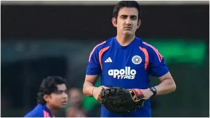 Team India Turning Authoritarian: టీమిండియాలో నియంతృత్వం నడుస్తోందా? వైభవ్ సూర్యవంశీని బెంచ్కే పరిమితం చేయడంపై కోచ్ ఫైర్.. Team India Turning Authoritarian: టీమిండియాలో నియంతృత్వం నడుస్తోందా? వైభవ్ సూర్యవంశీని బెంచ్కే పరిమితం చేయడంపై కోచ్ ఫైర్..