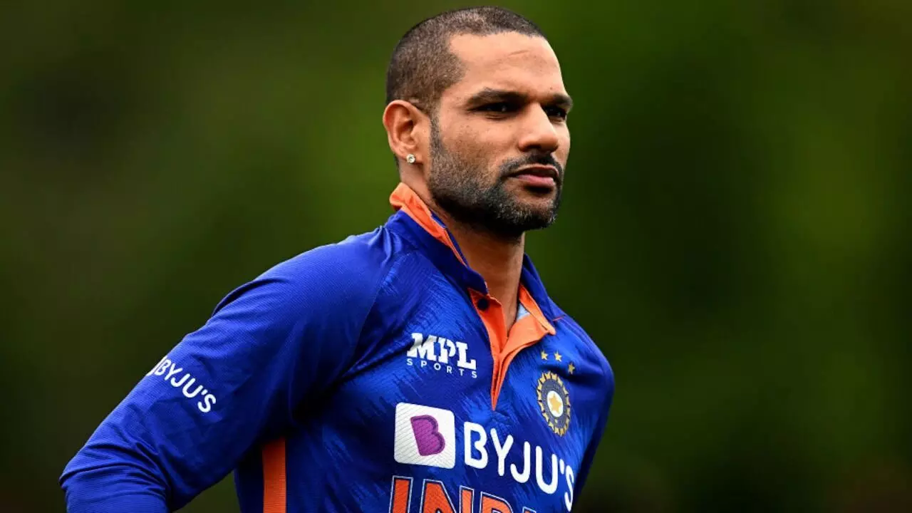 Shikhar Dhawan: పాకిస్థాన్ ఆటగాళ్లతో జట్టులో ధావన్ పేరు.. లీగల్ యాక్షన్కు సిద్ధమంటూ వార్నింగ్ Shikhar Dhawan: పాకిస్థాన్ ఆటగాళ్లతో జట్టులో ధావన్ పేరు.. లీగల్ యాక్షన్కు సిద్ధమంటూ వార్నింగ్