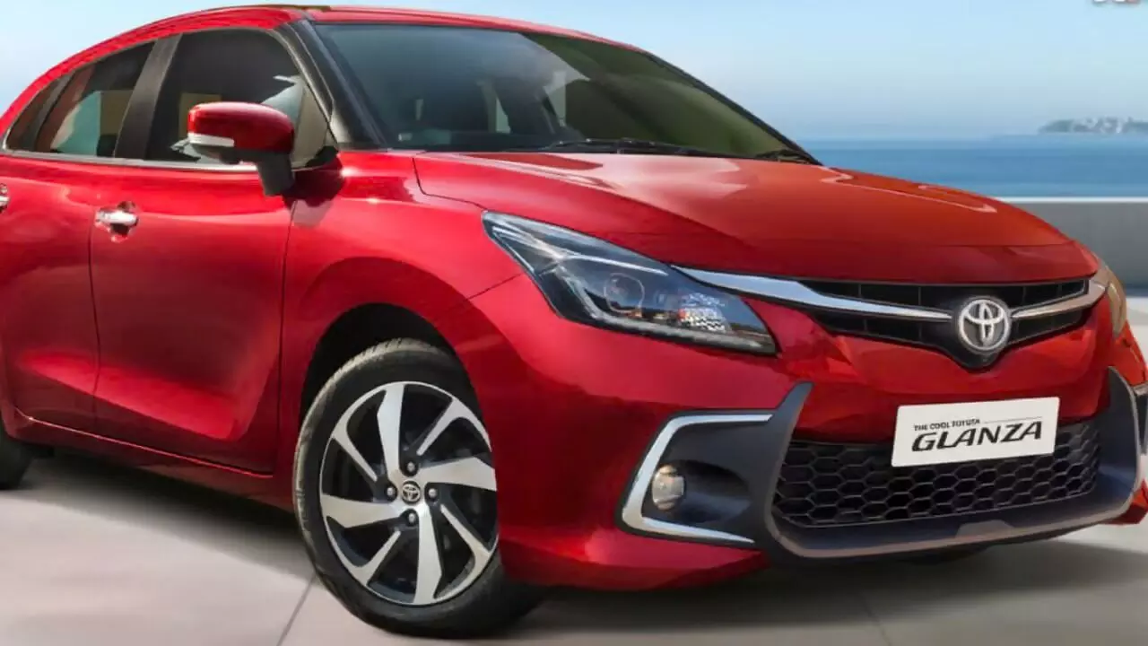 Toyota Glanza: లేటెస్ట్ సేఫ్టీ ఫీచర్లు, కొత్త ఇంజిన్తో వచ్చేస్తున్న టయోటా కొత్త హ్యాచ్బ్యాక్ Toyota Glanza: లేటెస్ట్ సేఫ్టీ ఫీచర్లు, కొత్త ఇంజిన్తో వచ్చేస్తున్న టయోటా కొత్త హ్యాచ్బ్యాక్