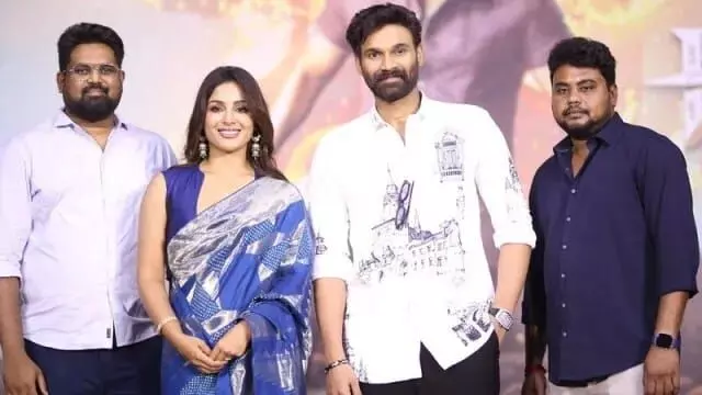 Haindava: హైందవ రిలీజ్ డేట్ లాక్.. నాస్తికుడైన పోలీస్ ఆఫీసర్గా బెల్లంకొండ సాయి శ్రీనివాస్.. ఉత్కంఠ రేపుతున్న టీజర్.. Haindava: హైందవ రిలీజ్ డేట్ లాక్.. నాస్తికుడైన పోలీస్ ఆఫీసర్గా బెల్లంకొండ సాయి శ్రీనివాస్.. ఉత్కంఠ రేపుతున్న టీజర్..