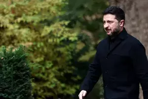 Zelenskyy: ట్రంప్ హెచ్చరికలను బేఖాతరు చేసిన జెలెన్స్కీ.. రష్యా చమురు శుద్ధి కేంద్రాలపై మళ్లీ దాడులు Zelenskyy: ట్రంప్ హెచ్చరికలను బేఖాతరు చేసిన జెలెన్స్కీ.. రష్యా చమురు శుద్ధి కేంద్రాలపై మళ్లీ దాడులు