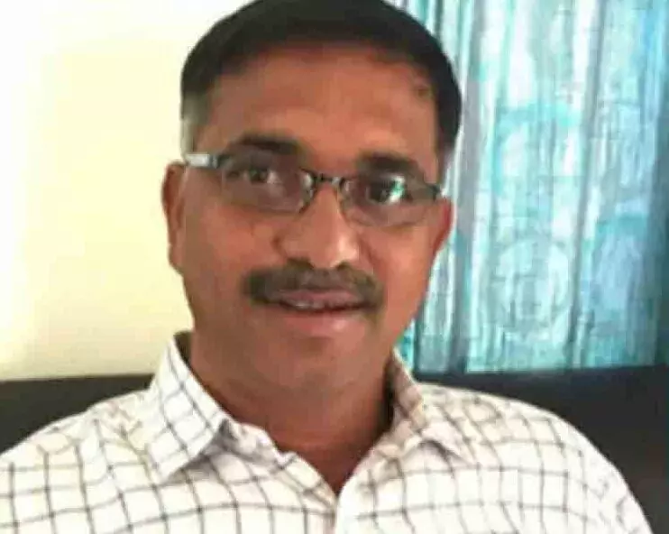 Viveka Murder Case: వివేకా హత్య కేసులో శివశంకర్రెడ్డిపై ఈడీ విచారణ.. రూ.40 కోట్ల మూలాలపై 8 గంటలపాటు ప్రశ్నలు Viveka Murder Case: వివేకా హత్య కేసులో శివశంకర్రెడ్డిపై ఈడీ విచారణ.. రూ.40 కోట్ల మూలాలపై 8 గంటలపాటు ప్రశ్నలు