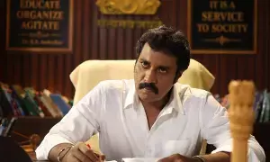 ‘Due Date’: డ్యూ డేట్’లో లాయర్లుగా సునీల్, అక్షర గౌడ ‘Due Date’: డ్యూ డేట్’లో లాయర్లుగా సునీల్, అక్షర గౌడ