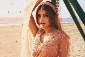Sreeleela: శ్రీలీల బాలీవుడ్ ఎంట్రీ.. వచ్చే ఏడాది రిలీజ్! Sreeleela: శ్రీలీల బాలీవుడ్ ఎంట్రీ.. వచ్చే ఏడాది రిలీజ్!