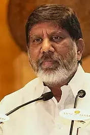 Deputy CM Bhatti Vikramarka: విద్యుత్, నీటిని పొదుపుగా వాడాలని డిప్యూటీ సీఎం భట్టి విక్రమార్క పిలుపు Deputy CM Bhatti Vikramarka: విద్యుత్, నీటిని పొదుపుగా వాడాలని డిప్యూటీ సీఎం భట్టి విక్రమార్క పిలుపు
