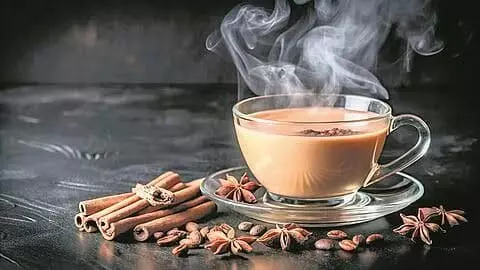 Drink Tea on an Empty Stomach Every Morning: ఉదయాన్నే పరగడుపున టీ తాగుతున్నారా? ఎసిడిటీ పెరుగుతుందా? నిపుణులు ఏం చెబుతున్నారంటే.. Drink Tea on an Empty Stomach Every Morning: ఉదయాన్నే పరగడుపున టీ తాగుతున్నారా? ఎసిడిటీ పెరుగుతుందా? నిపుణులు ఏం చెబుతున్నారంటే..